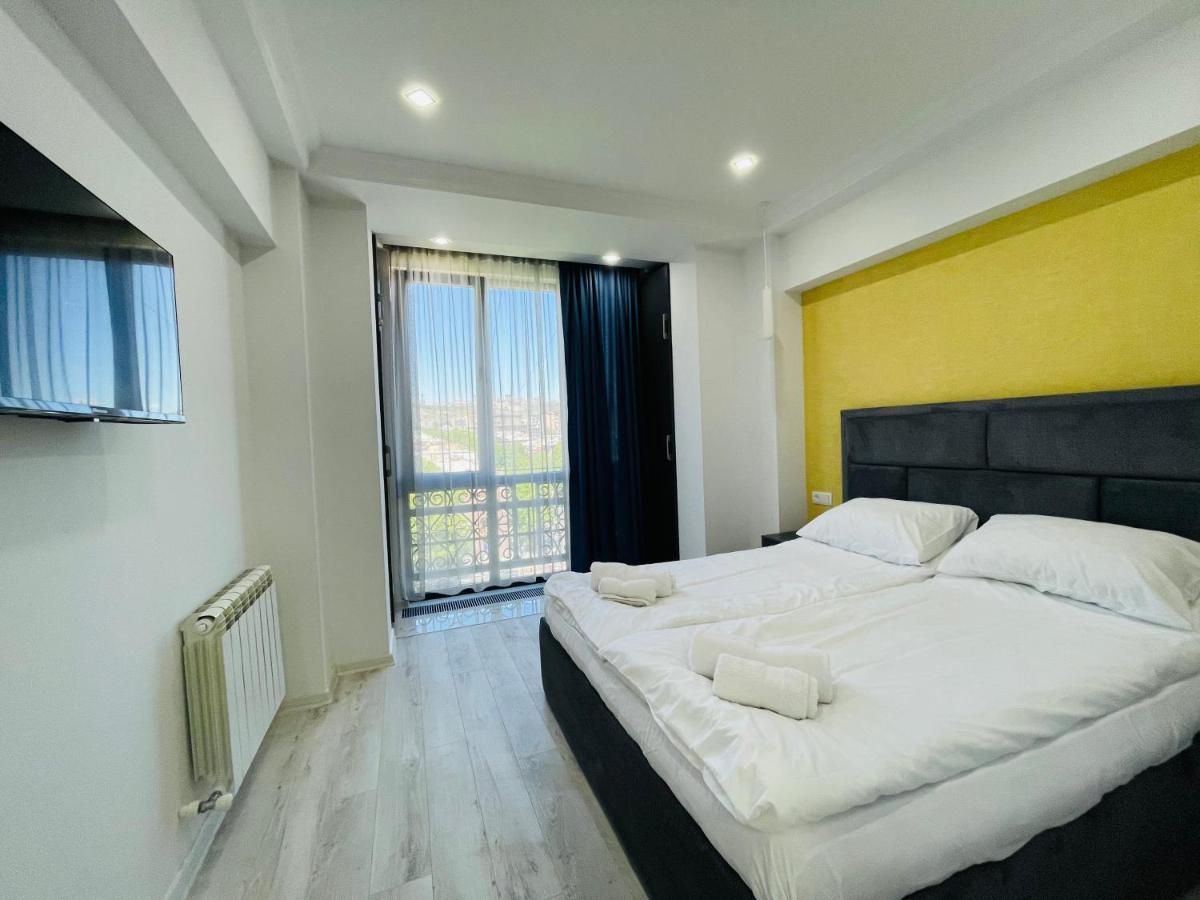 Panorama Apartments 예레반 외부 사진